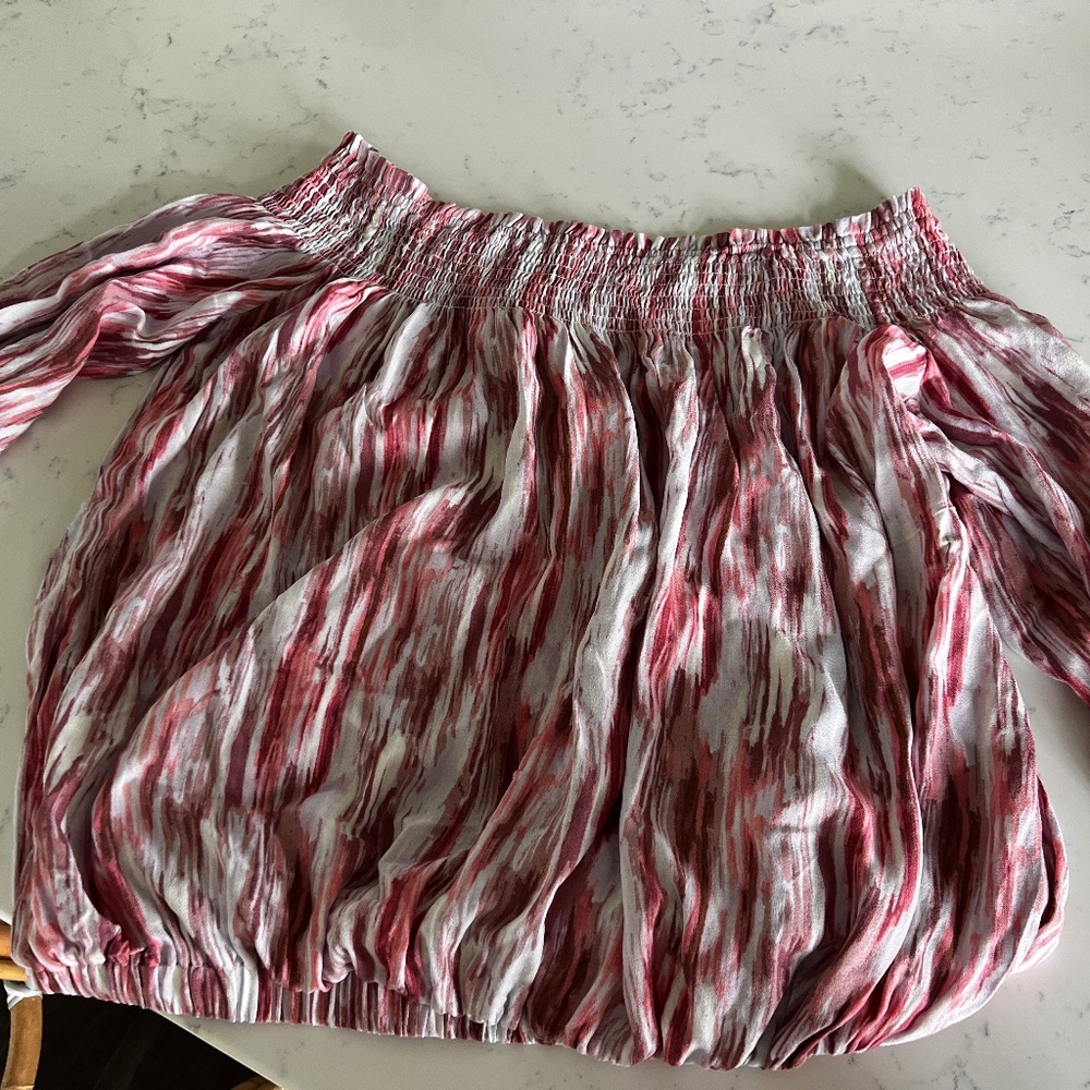Roan + Ryan off-the-shoulder blouse  Size Small